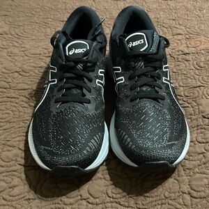 Asics Gel Kayano 27 Men's Size 9 Running Shoes 1011B130 Black/Silver Sneakers